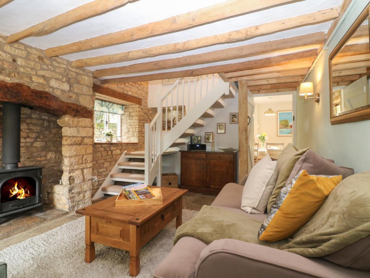 بورتون أُنذ ووتر Tuesday Cottage المظهر الخارجي الصورة