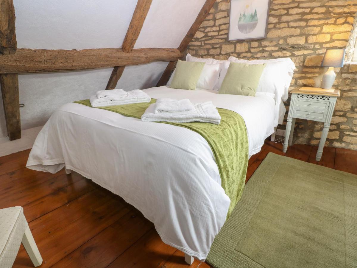 بورتون أُنذ ووتر Tuesday Cottage المظهر الخارجي الصورة