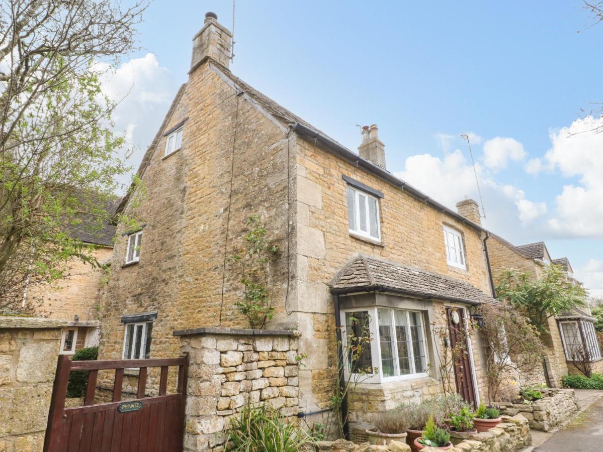 بورتون أُنذ ووتر Tuesday Cottage المظهر الخارجي الصورة